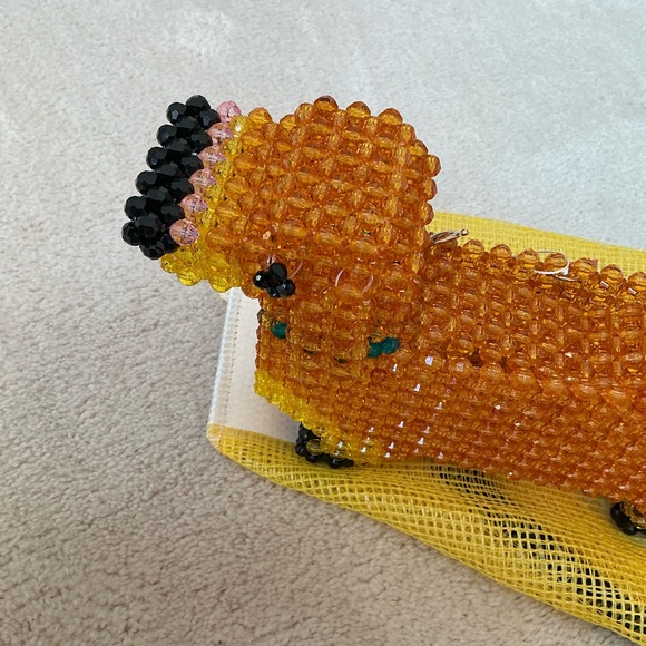 ADORABLE NWT SUSAN ALEXANDRA BEADED WEENY DACHSHUND HANDBAG WITH CRITTER CHARM - Picture 7 of 15